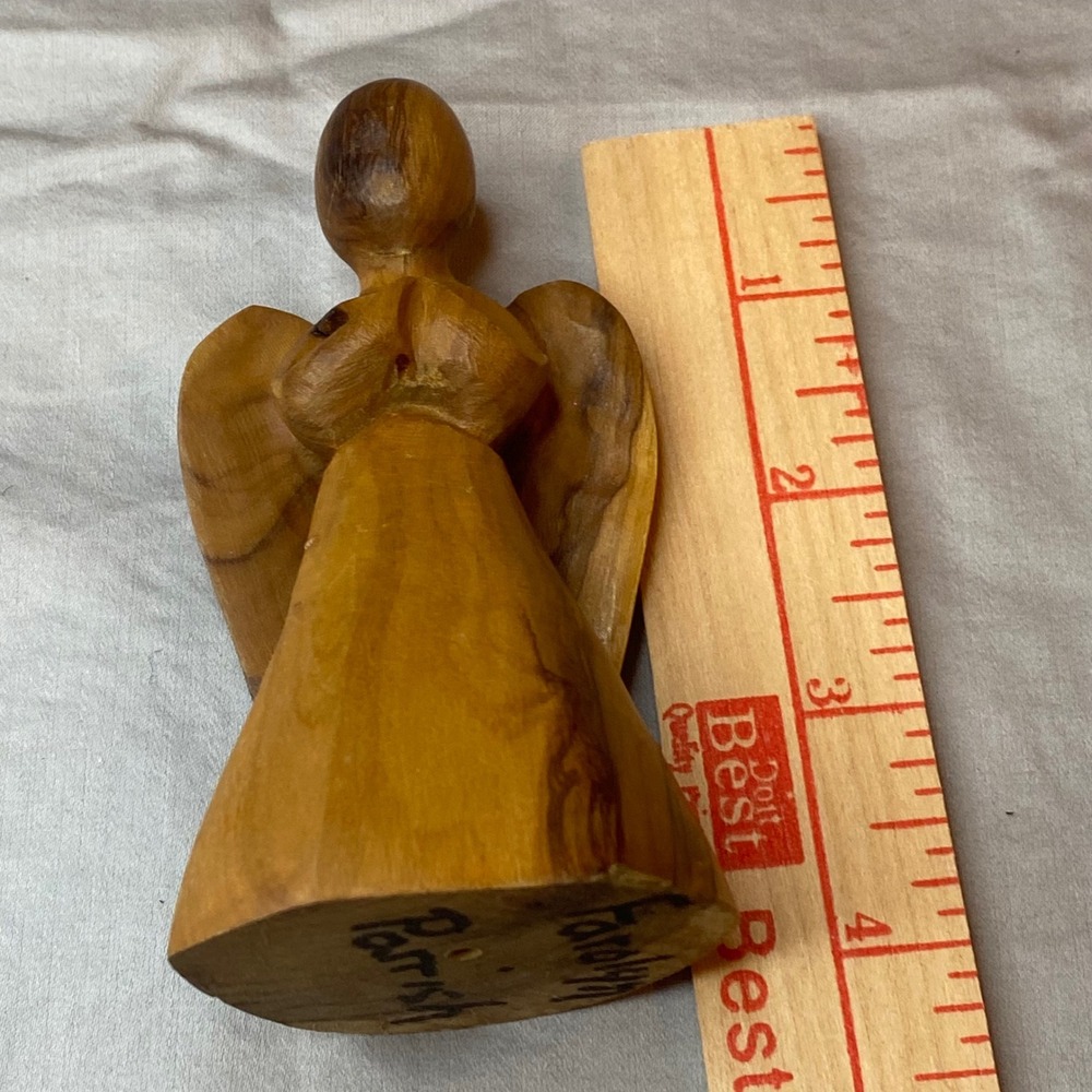 Hand Carved Wooden Angel Figurine Signed Carolyn Parrish‎ Folk Art - Picture 4 of 4